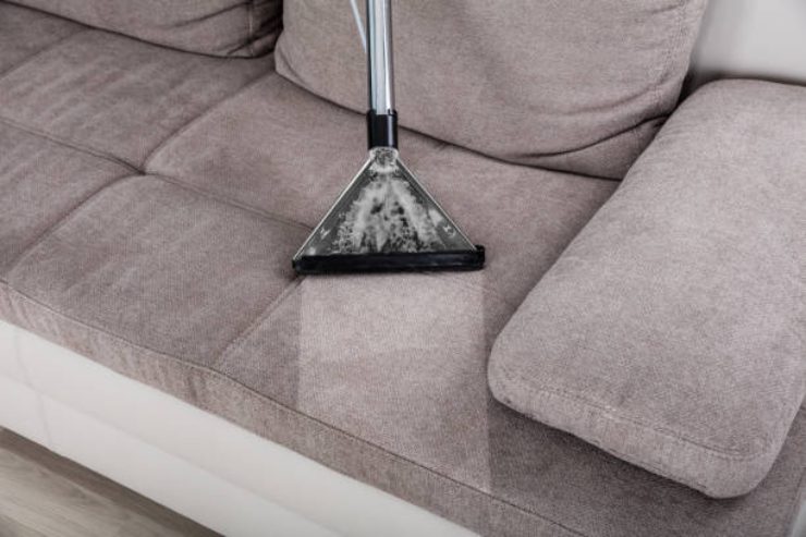 Tecniche per la pulizia del divano non sfoderabile